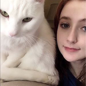 Meet your Posher, Maddey